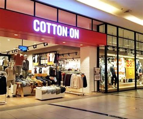 Cotton On .